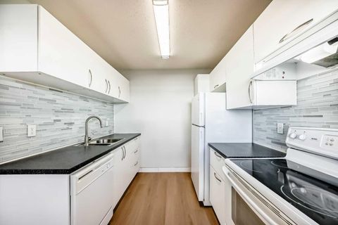 120 Pennsylvania Road SE Calgary AB T2A 4Y8