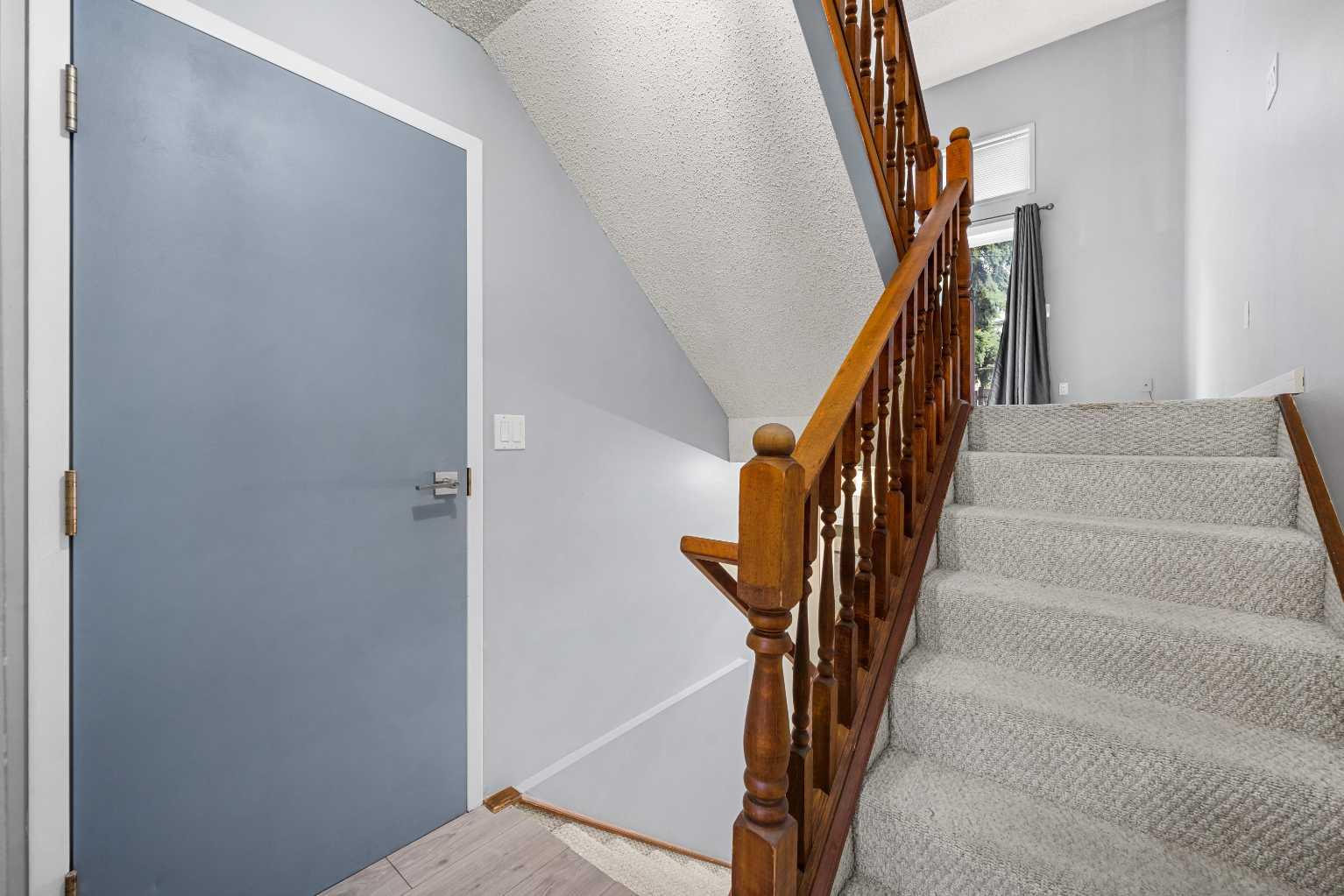 23 Glamis Drive SW 43