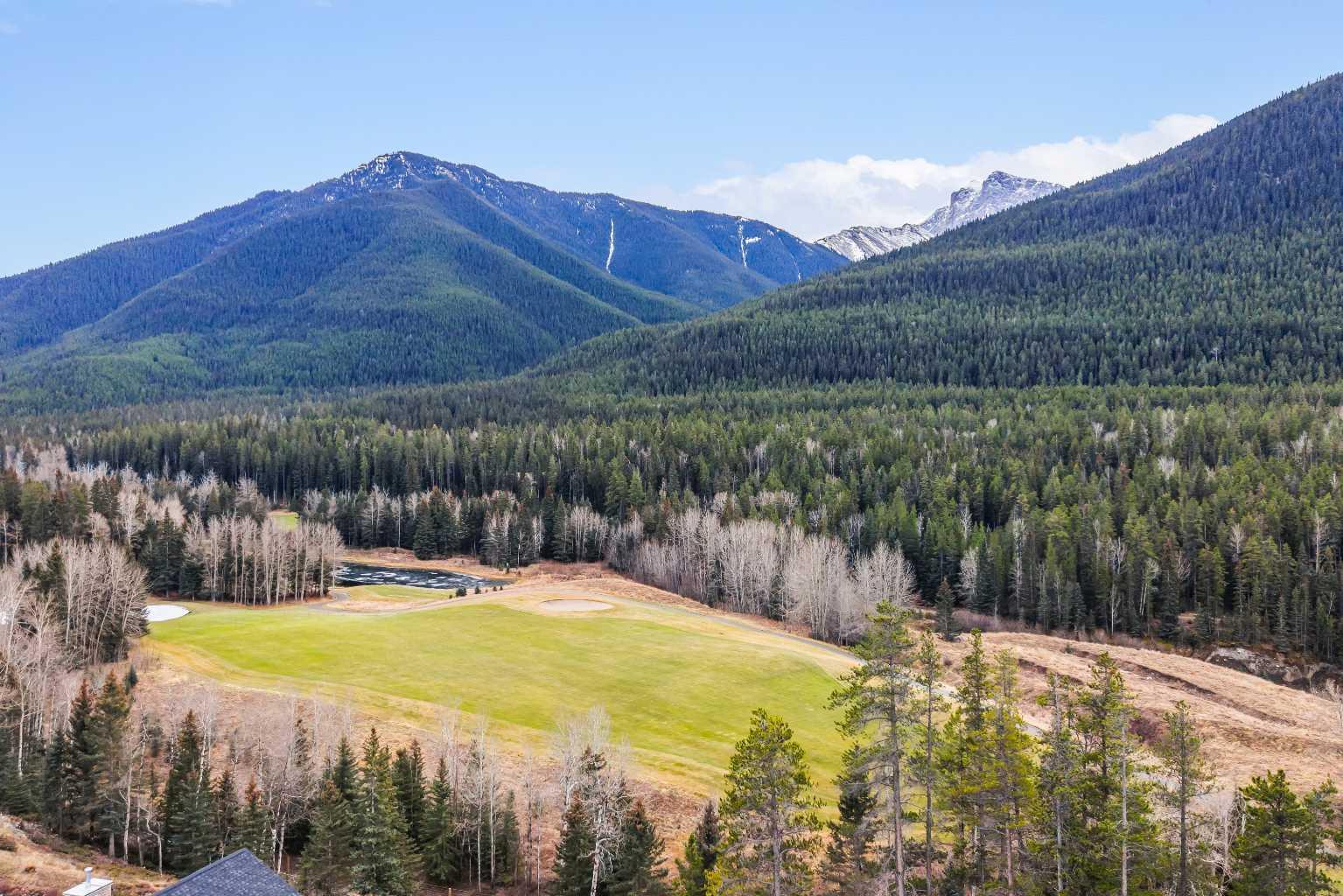 445 Stewart Creek Close