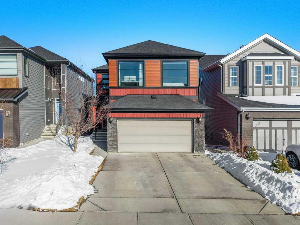 94 Copperpond Street SE