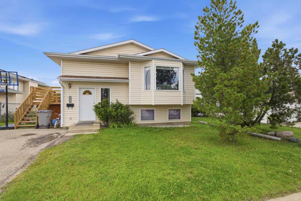 Photo of 10613 91A Street, Grande Prairie, AB T8X 1H7 (MLS # A2334802)