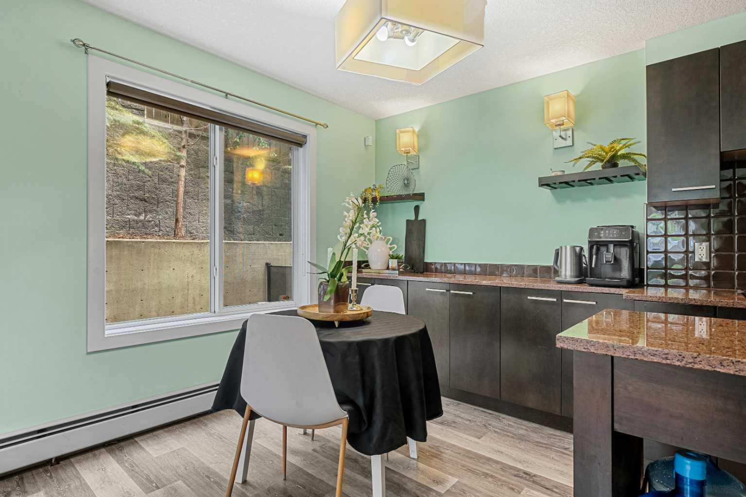 24 Mission Road SW 203