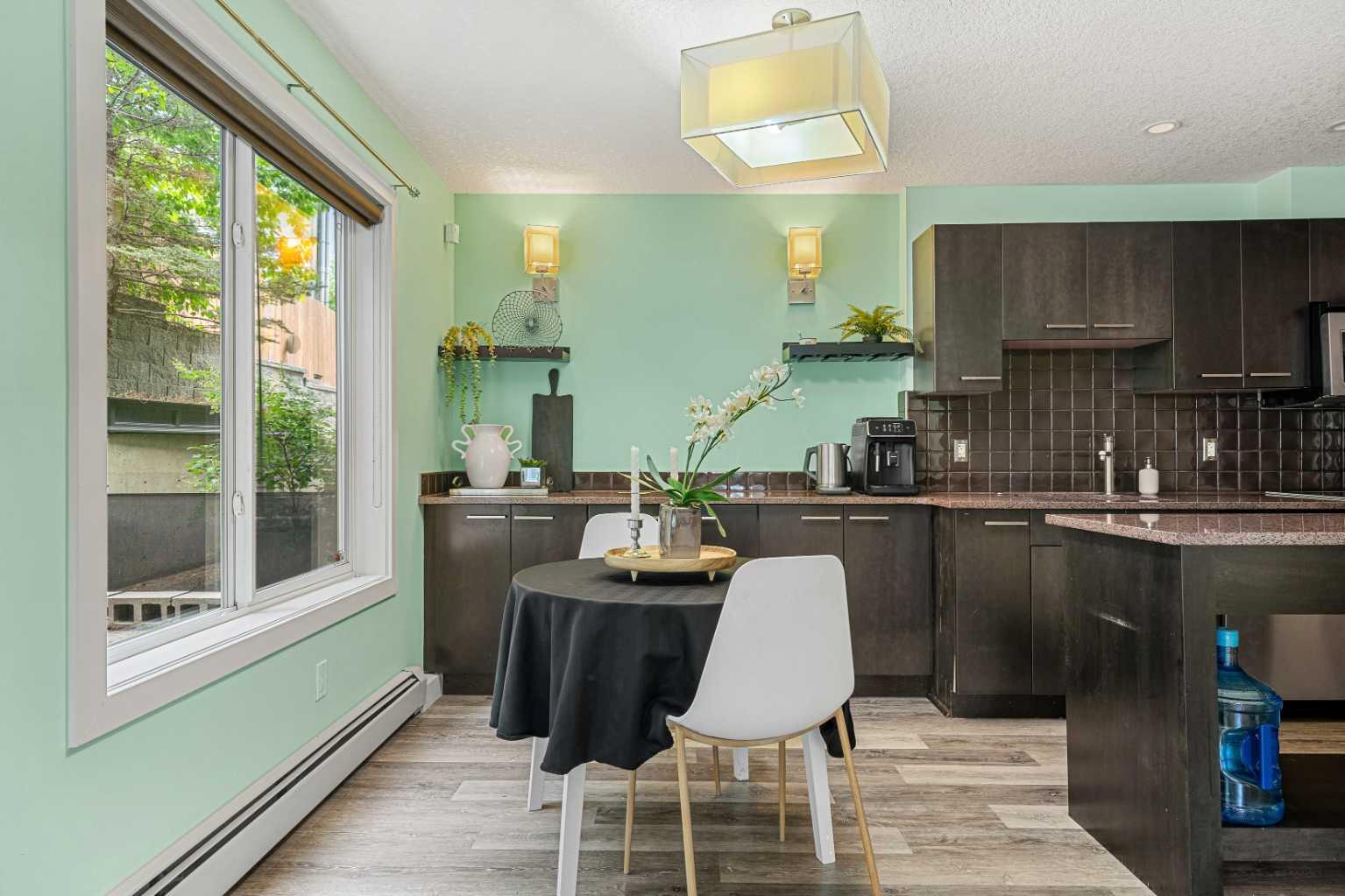 24 Mission Road SW 203