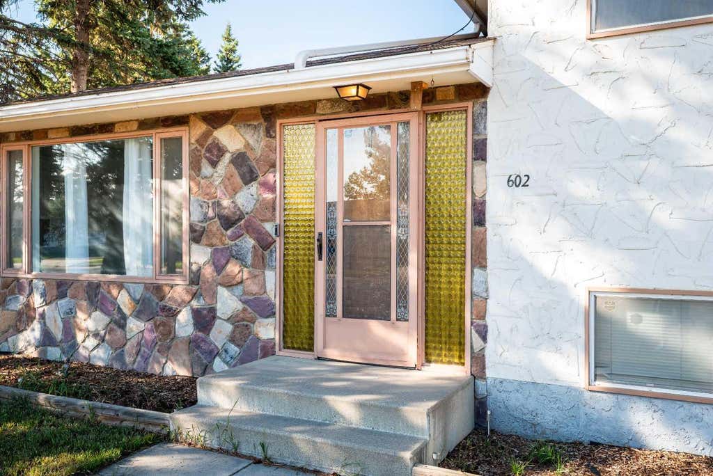 Photo of 602 Royal Drive, Trochu, AB T0M 2C0 (MLS # A2339233)