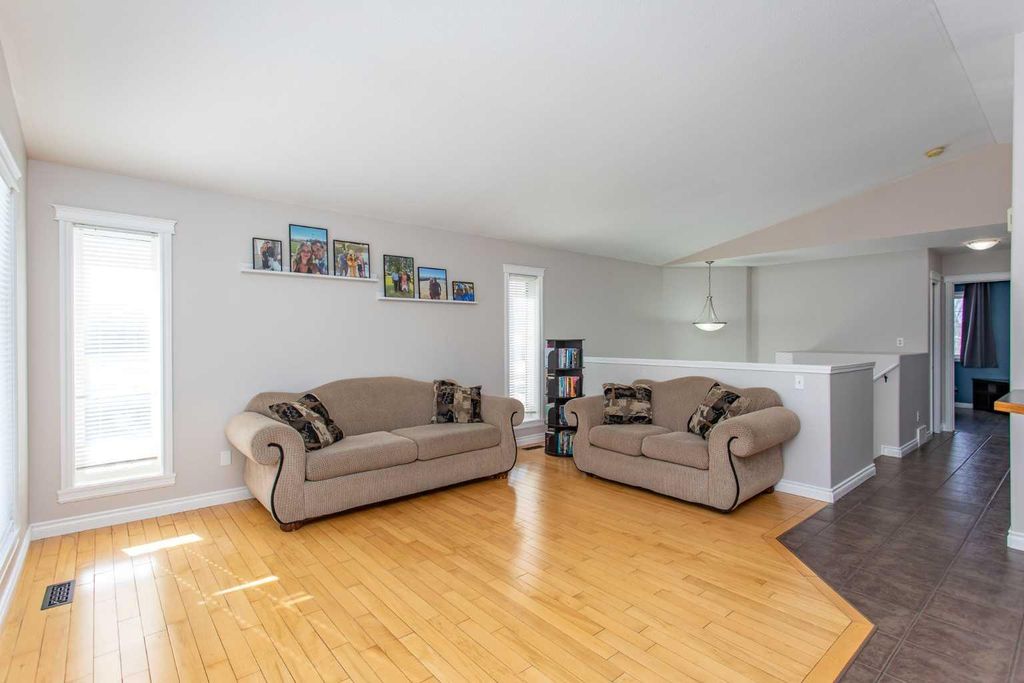 Photo of 121 Jordan Parkway, Red Deer, AB T4P 4G3 (MLS # A2289282)