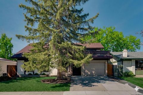 Photo of 12 Oakvale Place SW, Calgary, AB T2V 1H4 (MLS # A2316360)