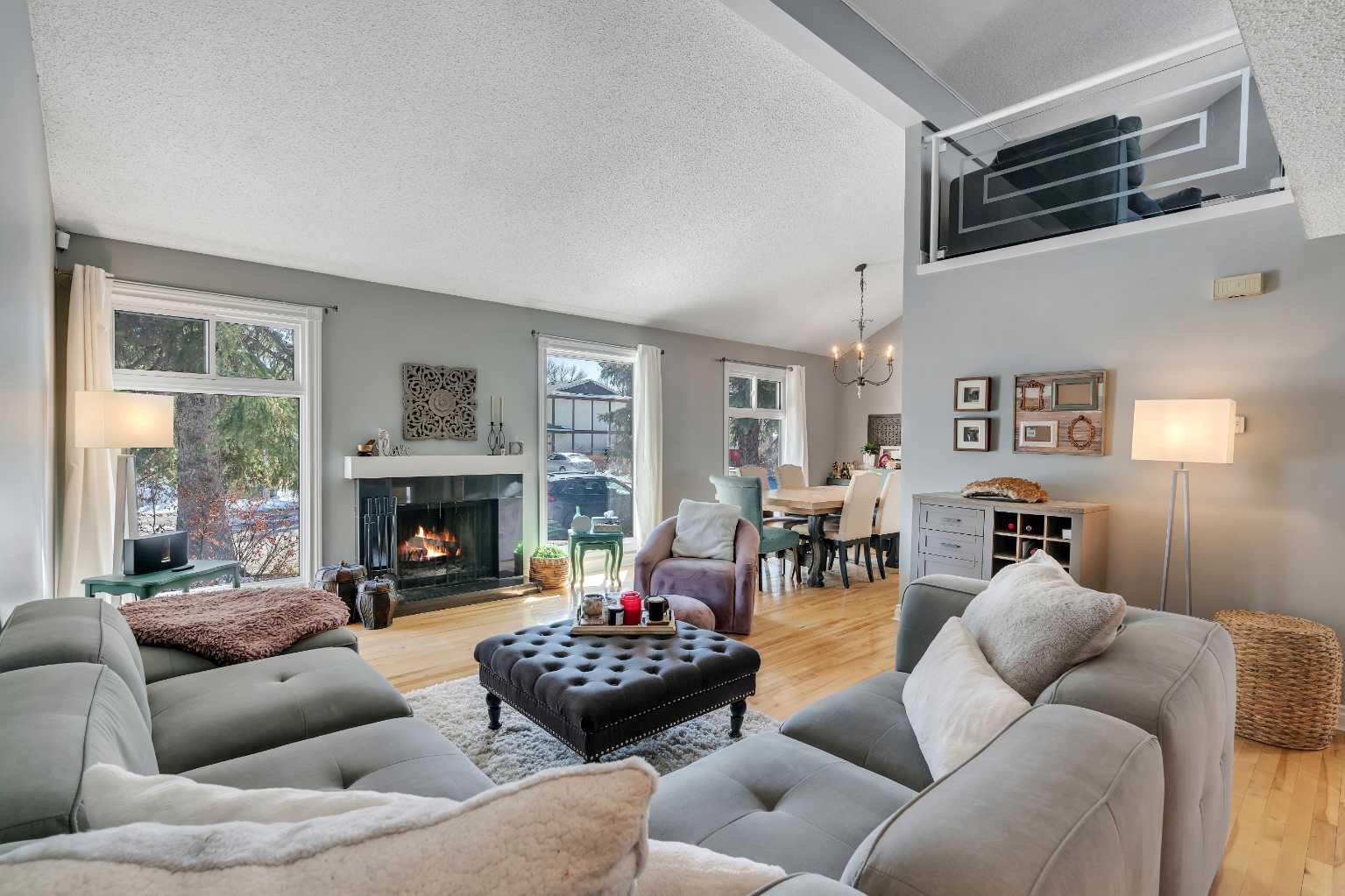 12 Oakvale Place SW