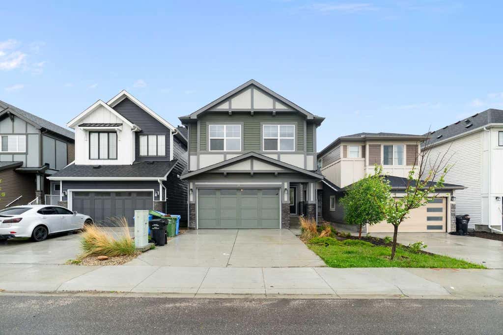 Photo of 15 Homestead Close NE, Calgary, AB T3J 2H2 (MLS # A2317230)