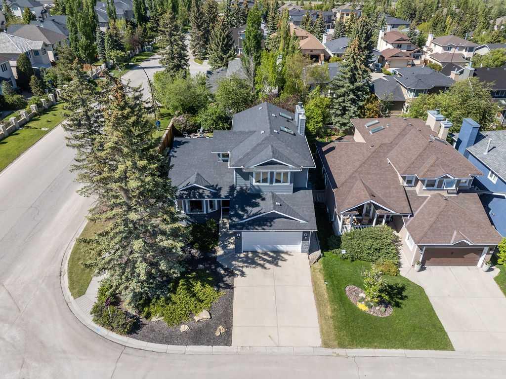 145 Straddock Crescent SW