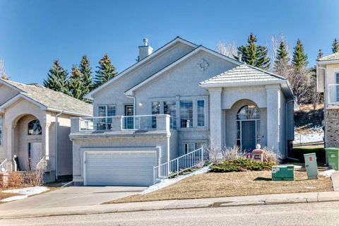 Photo of 92 Hamptons Drive NW, Calgary, AB T3A 5P7 (MLS # A2304876)