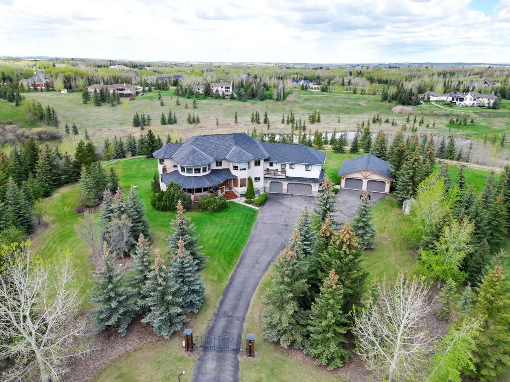 Photo of 23 South Valley Boulevard, Rural Rocky View County, AB T3R 1H8 (MLS # A2303955)