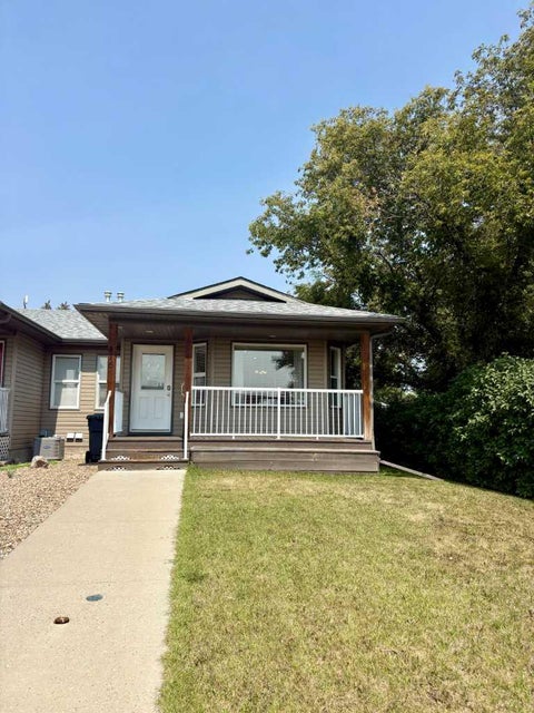 Photo of 416 3 Avenue, Bassano, AB T0J 0B0 (MLS # A2336045)