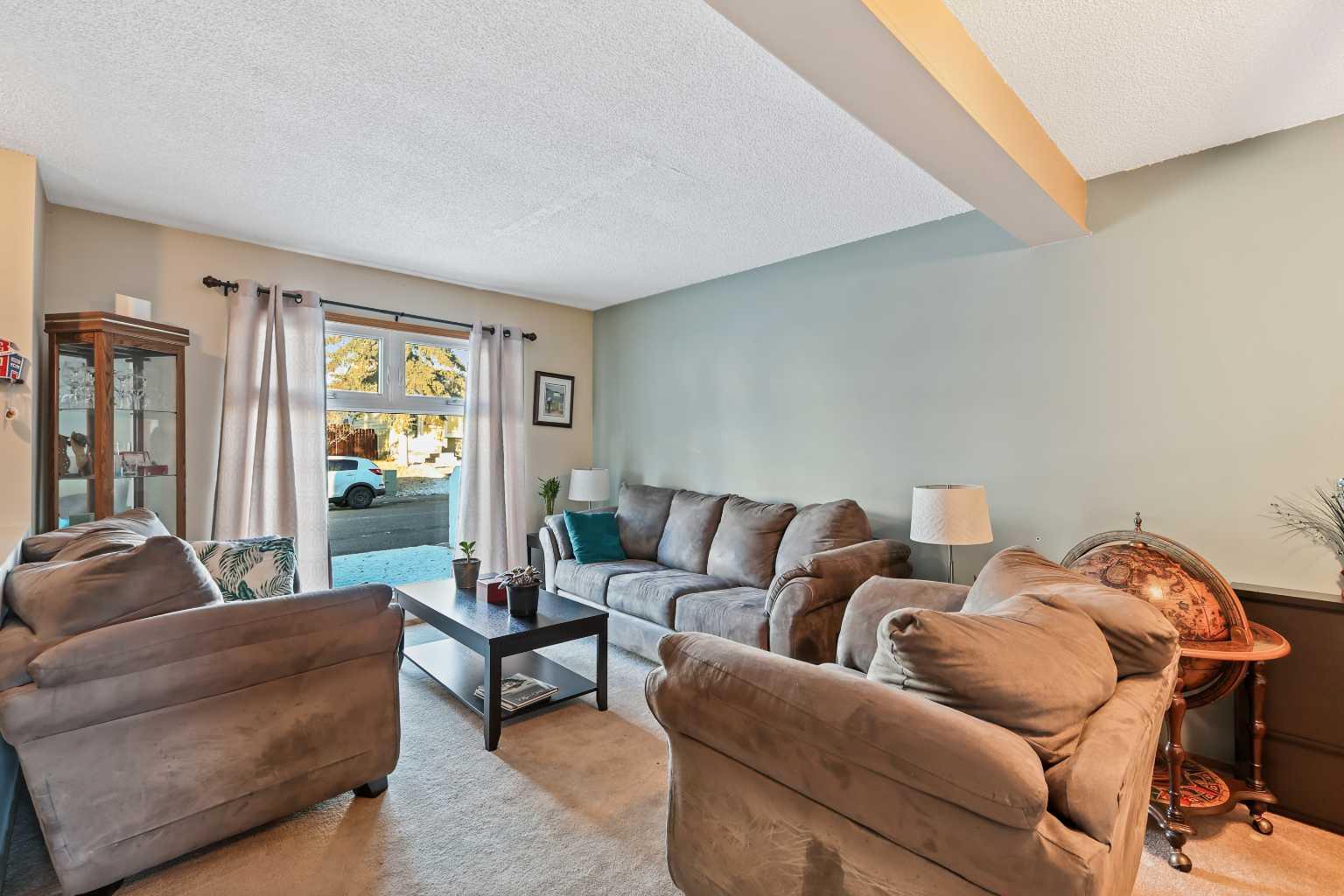 115 Castlegreen Close NE