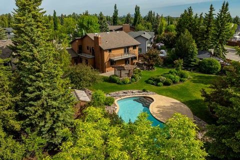 Photo of 168 Canterville Drive SW, Calgary, AB T2W 3X2 (MLS # A2319903)