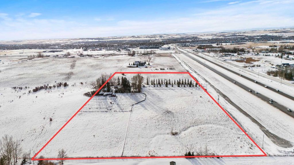 Photo of 322166 17 Street E, Okotoks, AB T1S 7C1 (MLS # A2307792)
