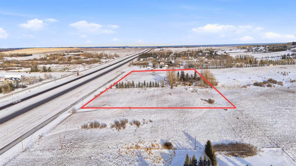 Photo of 322166 17 Street E, Okotoks, AB T1S 7C1 (MLS # A2307792)