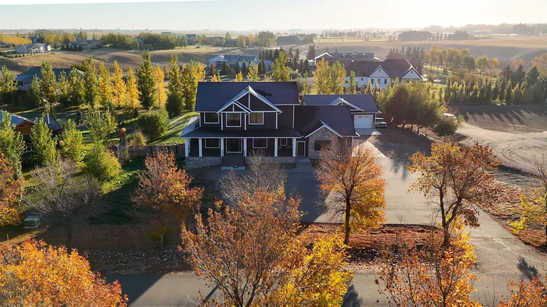 105 Whitetail Place W