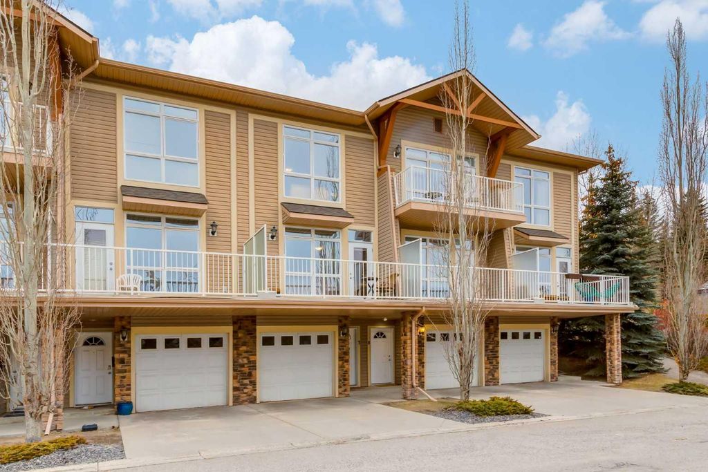 Photo of 172 Rockyledge View NW, Calgary, AB T3G 6B2 (MLS # A2296266)