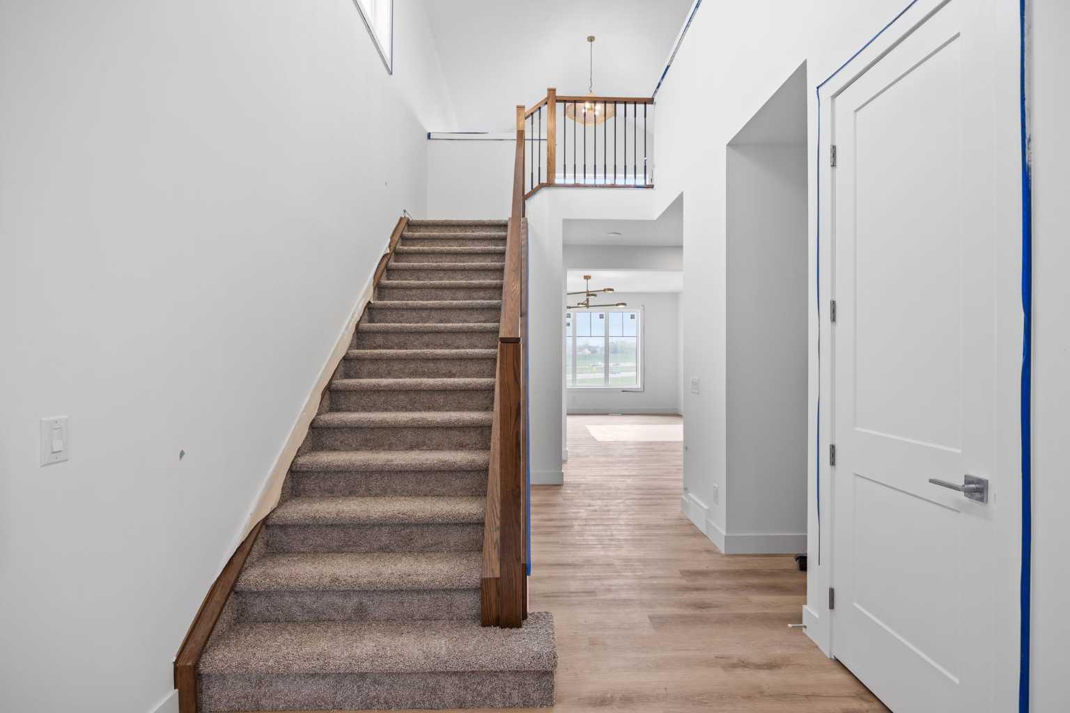 460 Discovery Place SW