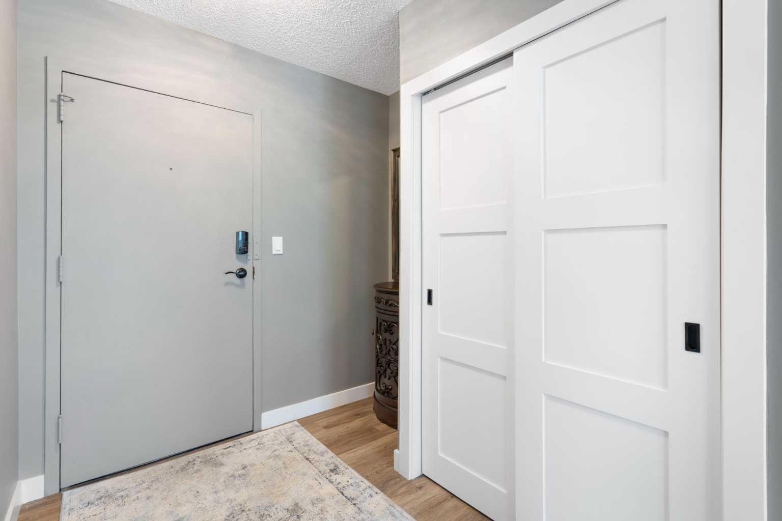 220 26 Avenue SW 105