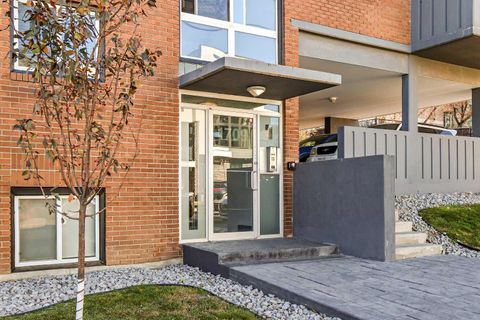 Photo of 1709 19 Avenue SW #302, Calgary, AB T2T 0J5 (MLS # A2262873) Photo of 1709 19 Avenue SW #302, Calgary, AB T2T 0J5 (MLS # A2262873)