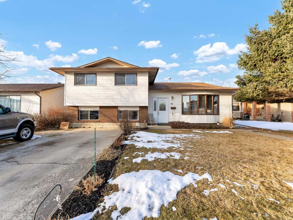 Photo of 66 Robinson Crescent SE, Medicine Hat, AB T1B 3G3 (MLS # A2290592)