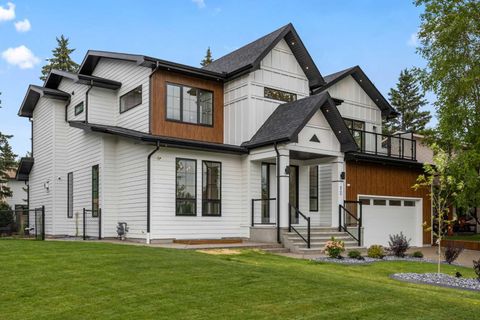 Photo of 12 Vardana Place NW, Calgary, AB T3A 0C5 (MLS # A2262185) Photo of 12 Vardana Place NW, Calgary, AB T3A 0C5 (MLS # A2262185)