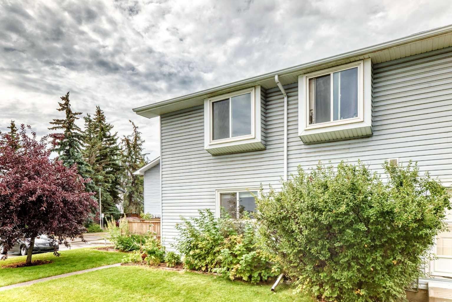 4810 40 Avenue SW 11
