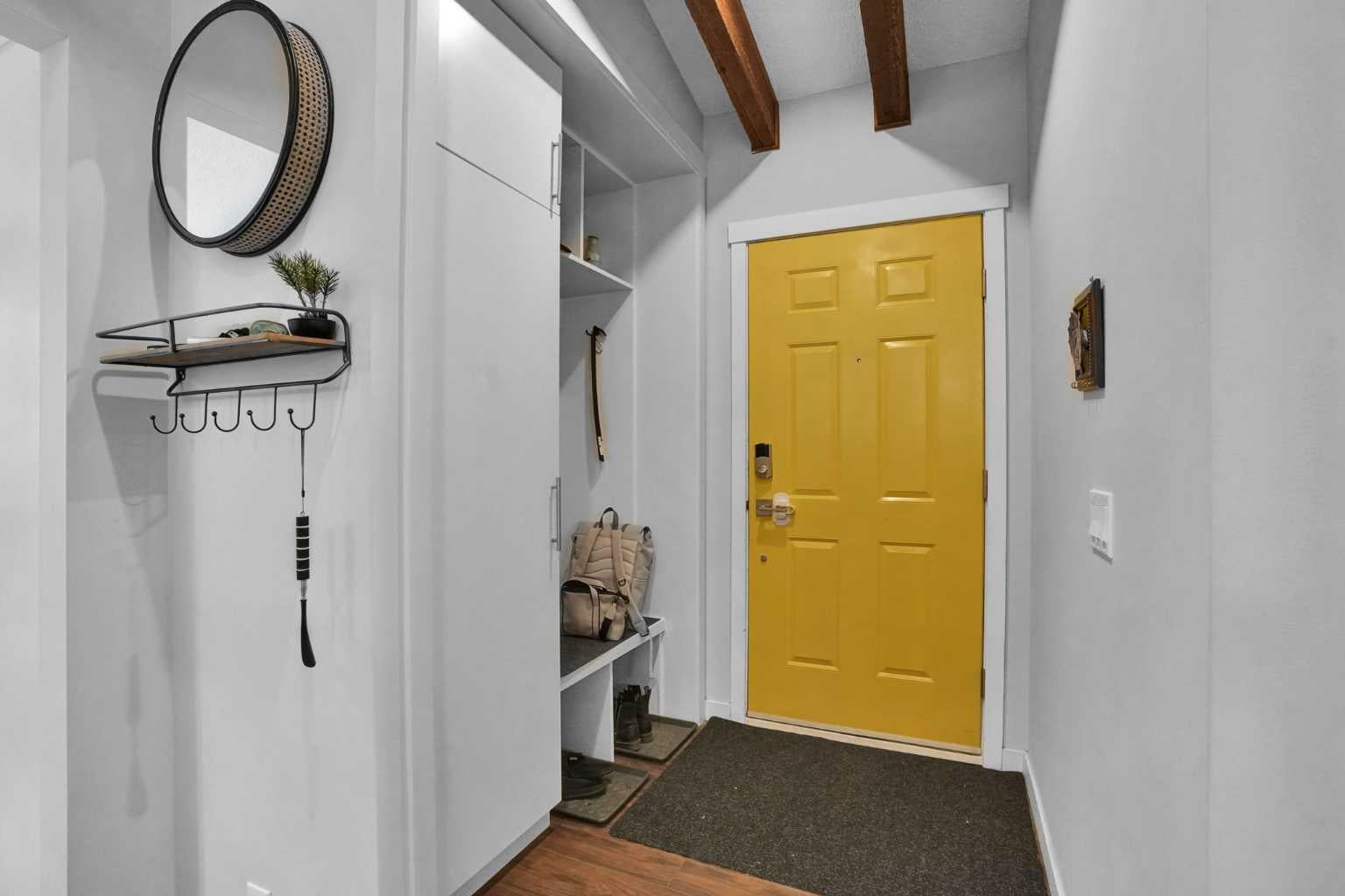 36 Coach Manor Rise SW