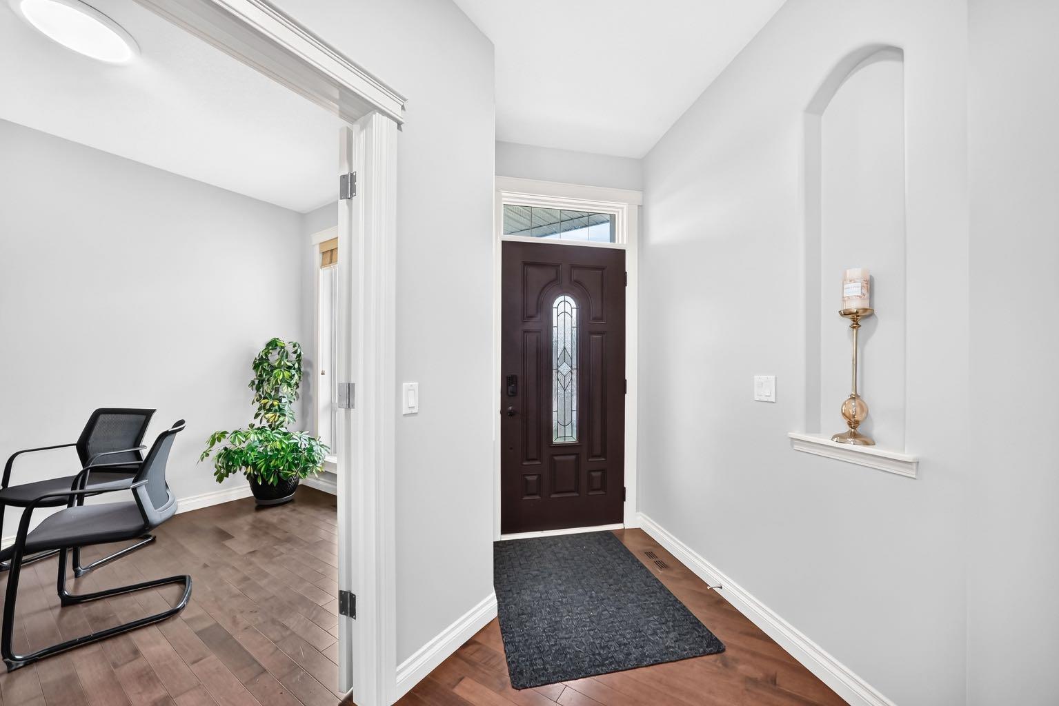 188 Magenta Crescent