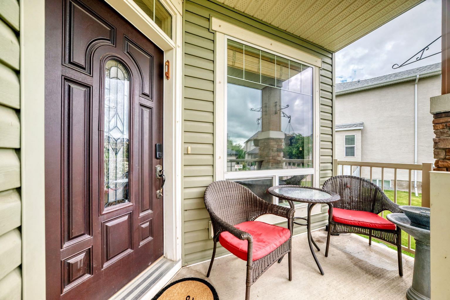 188 Magenta Crescent