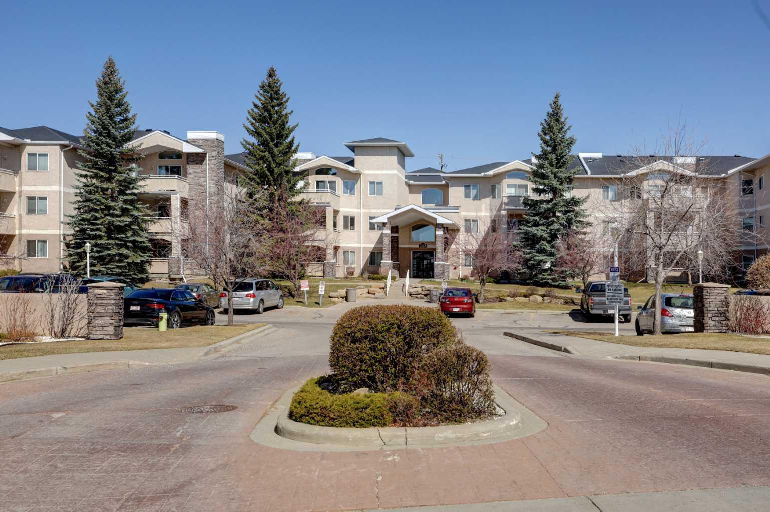 20 Country Hills View NW 208