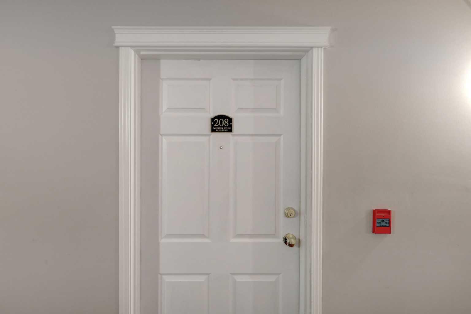 20 Country Hills View NW 208