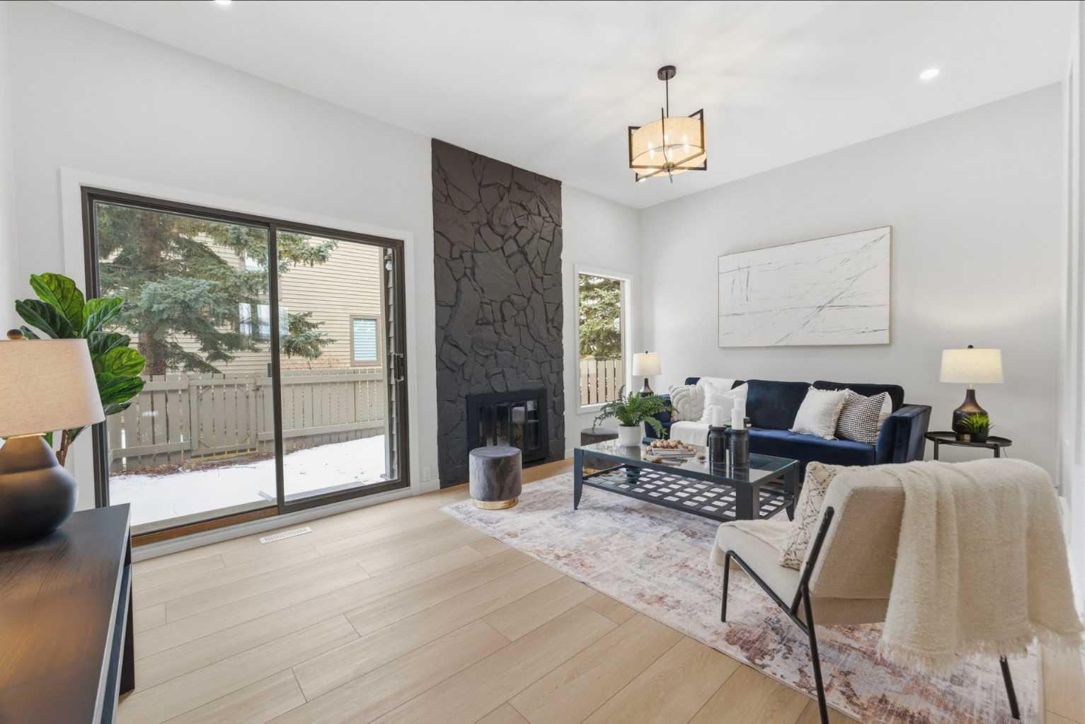 99 Midpark Gardens SE 28