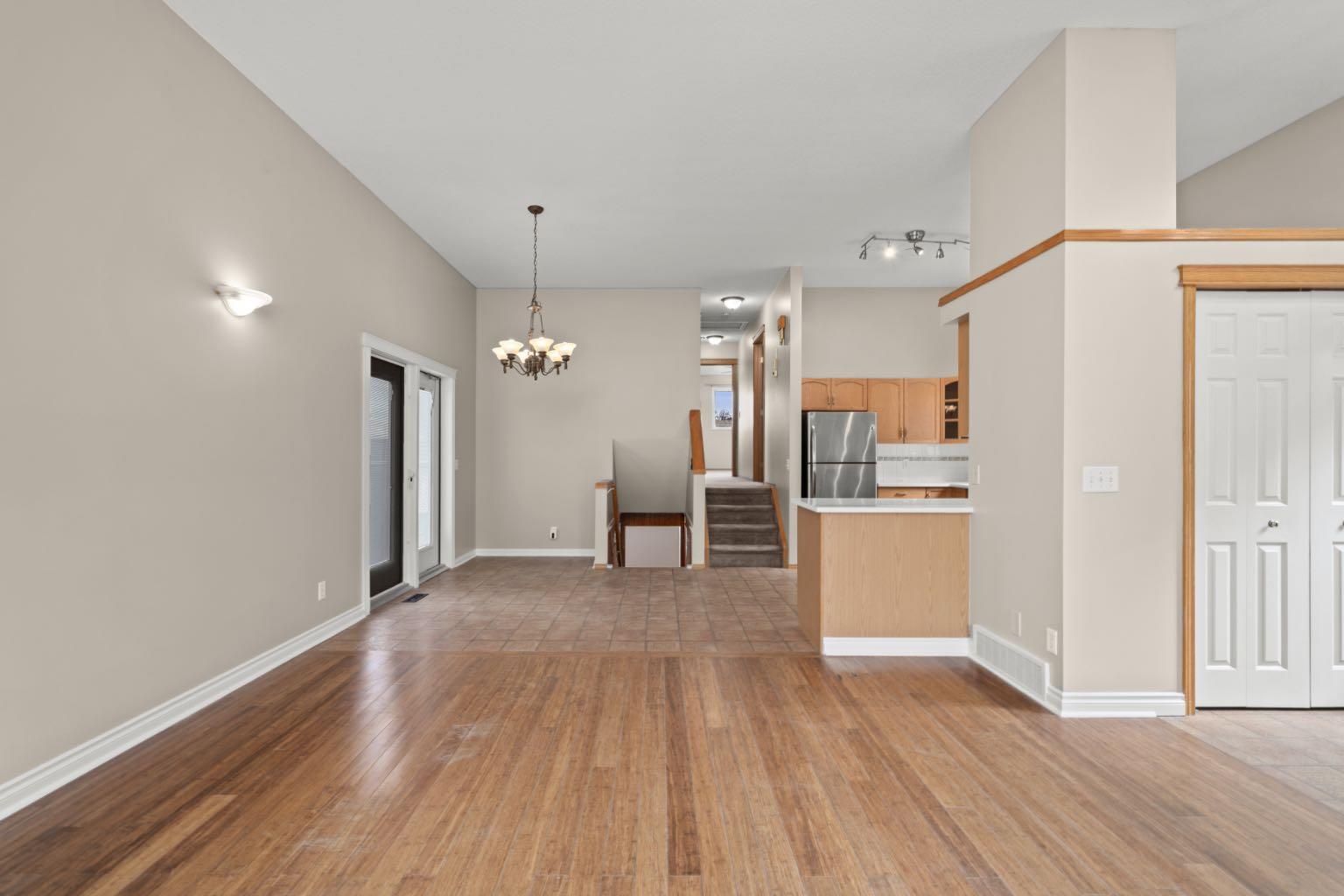 111 Martinvalley Place NE