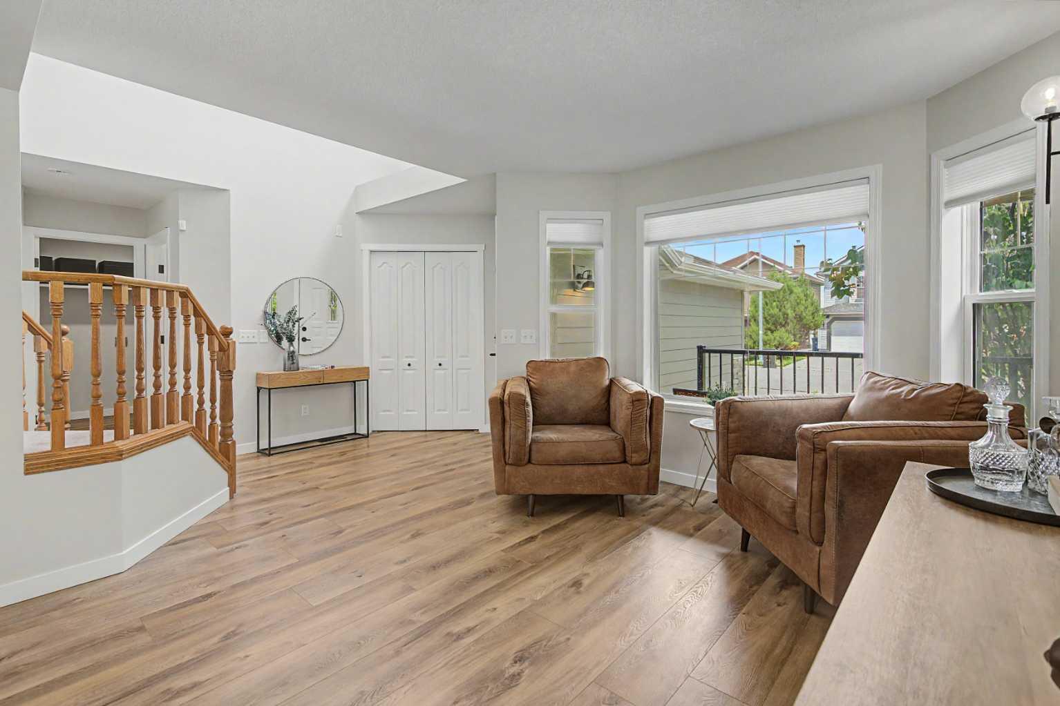 105 Chaparral Court SE