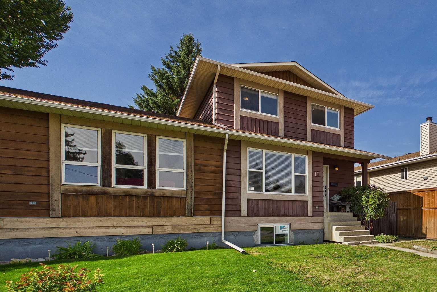 17 Deermeade Road SE