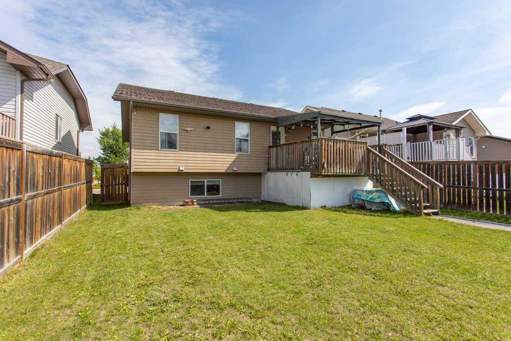 Photo of 71 Vanier Drive, Red Deer, AB T4R 0G3 (MLS # A2335195)