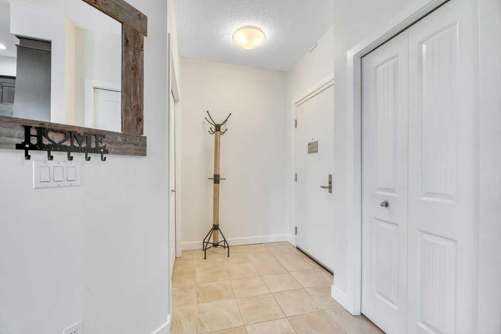 1005A Westmount Drive 116