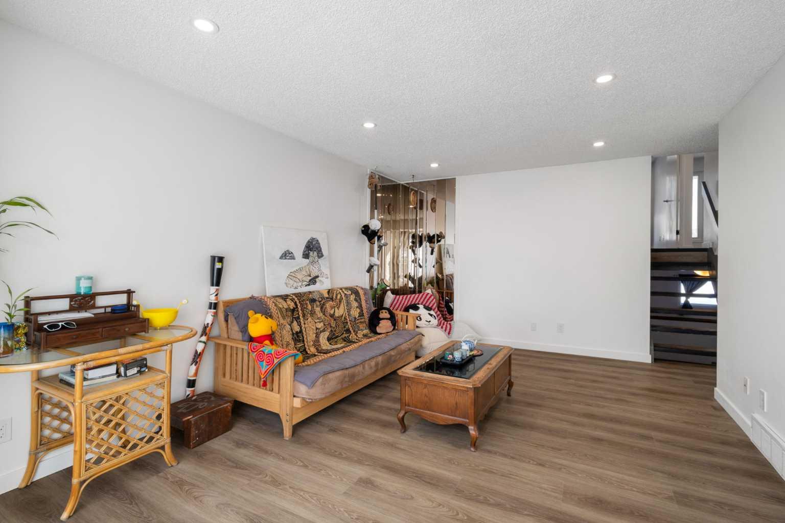 95 Beddington Way NE