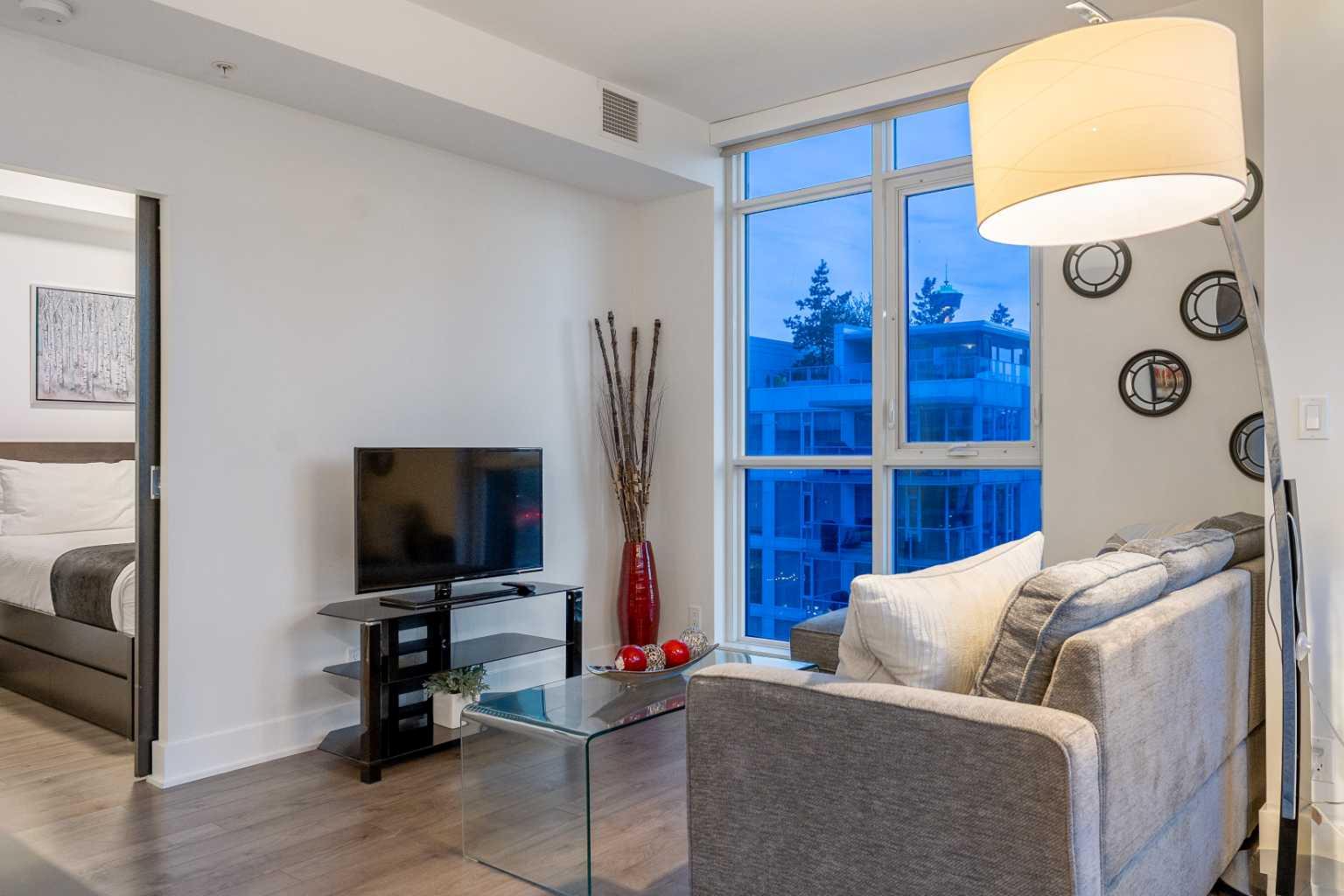 550 Riverfront Avenue SE 810