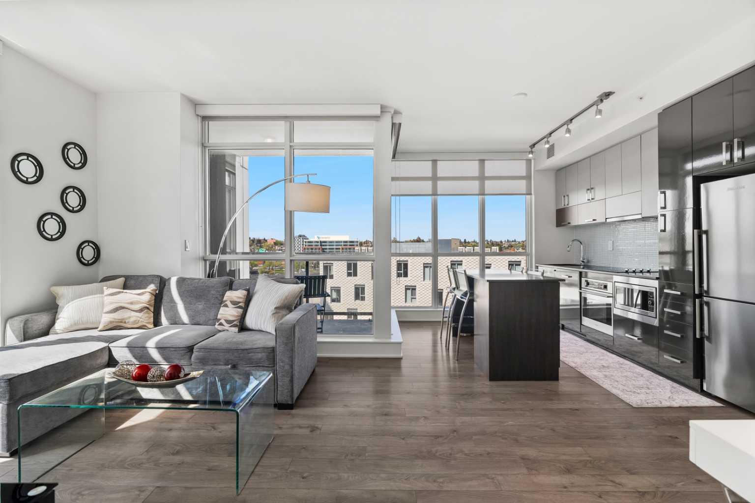 550 Riverfront Avenue SE 810