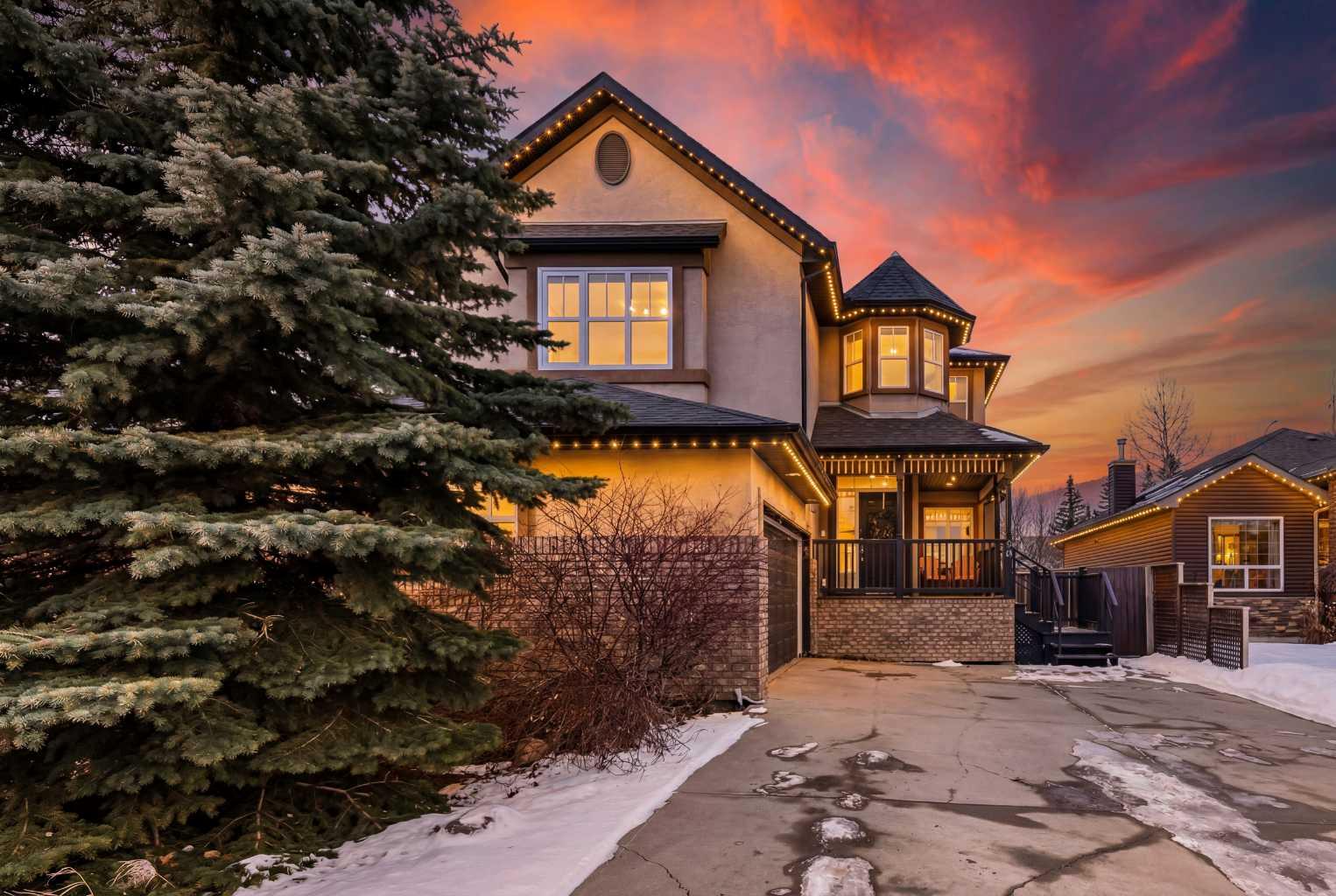 20 Royal Highland Court NW