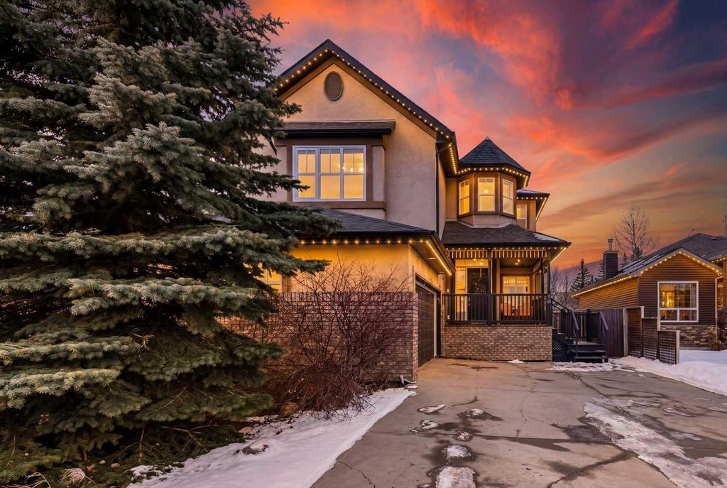 Photo of 20 Royal Highland Court NW, Calgary, AB T3G 4Y2 (MLS # A2282859)