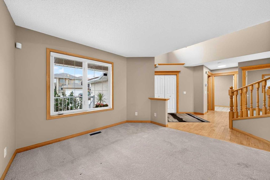Photo of 78 Hampstead View NW, Calgary, AB T3A 6G6 (MLS # A2350883)