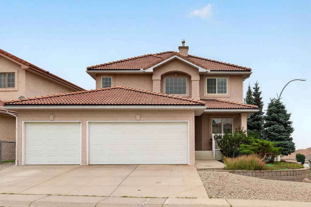 Photo of 78 Hampstead View NW, Calgary, AB T3A 6G6 (MLS # A2350883)