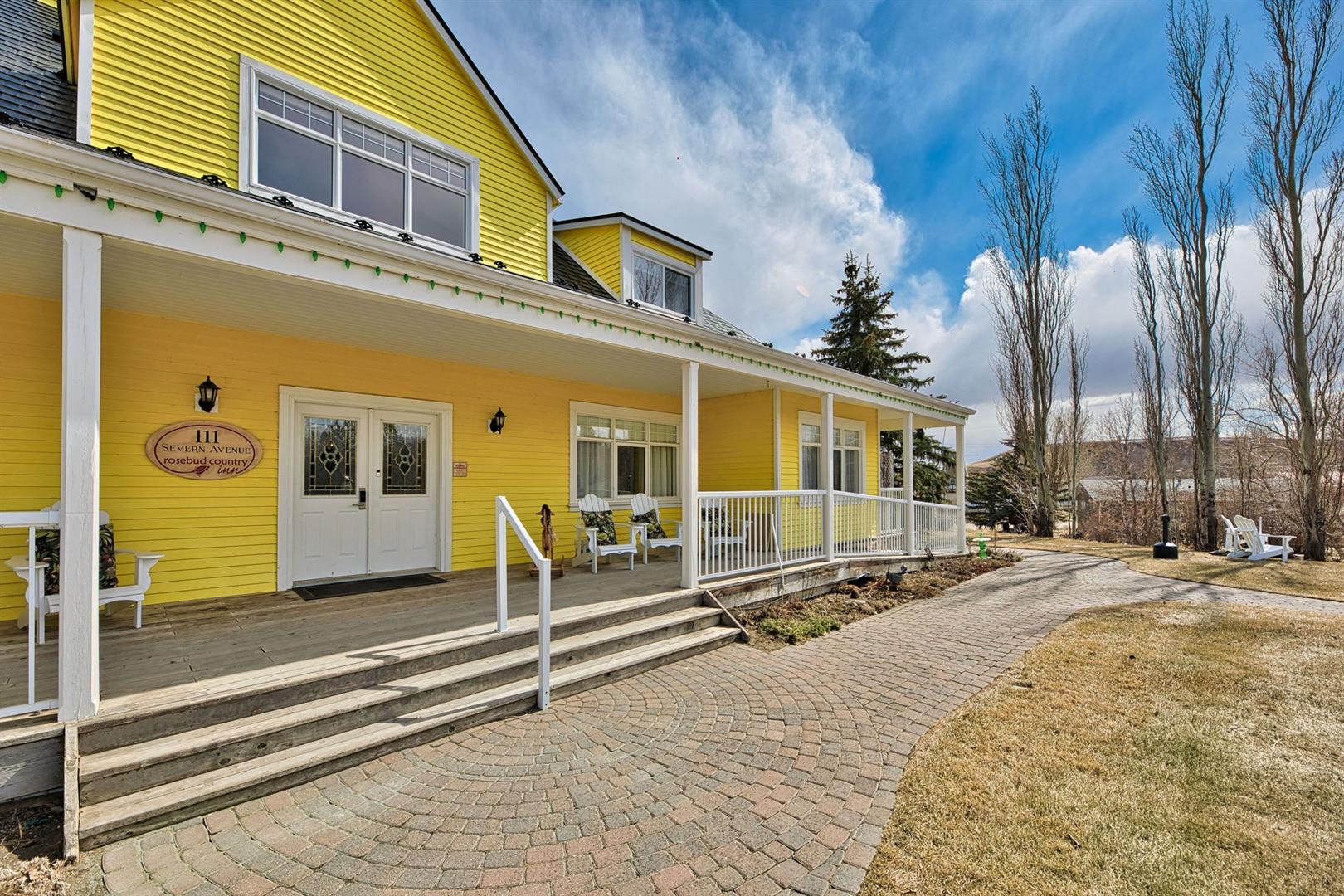 111 Severn Avenue