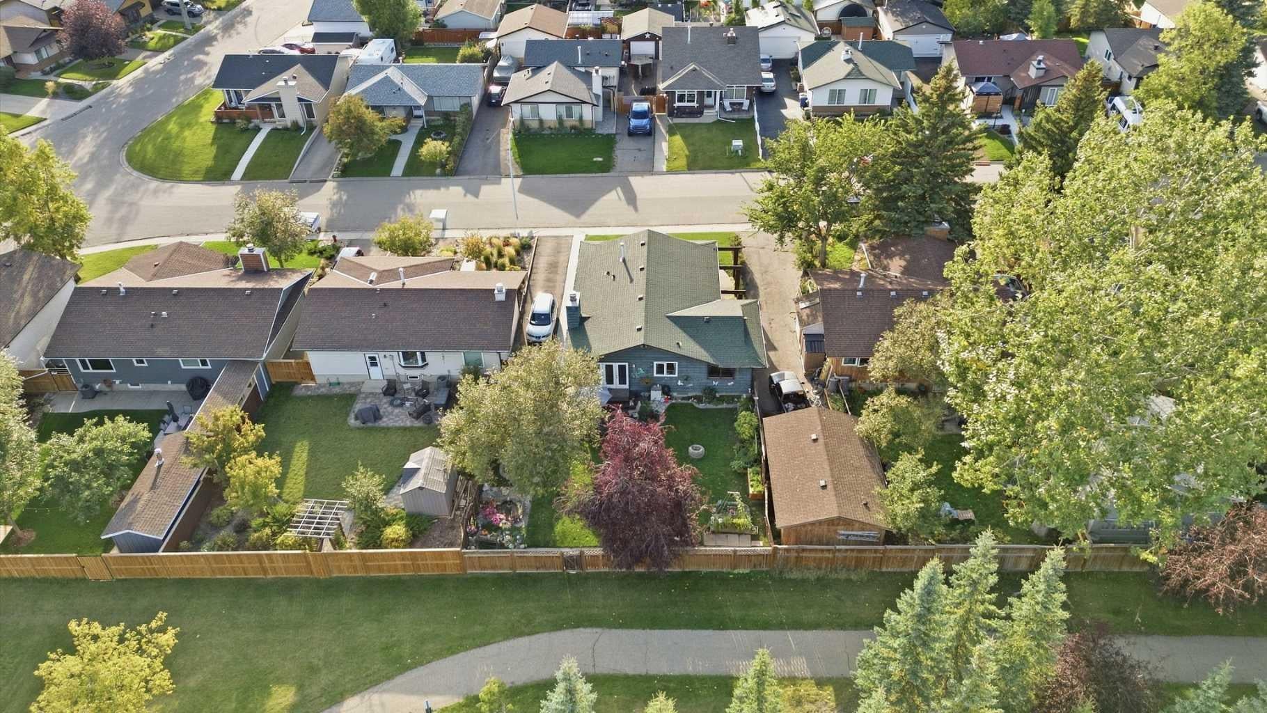 132 Hodson Crescent
