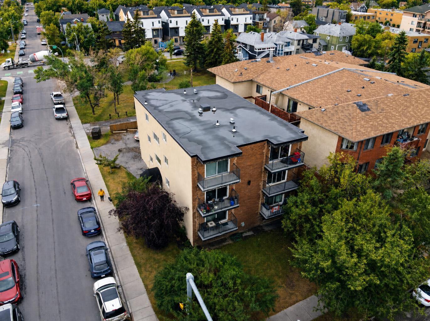 1703 11 Avenue SW 32