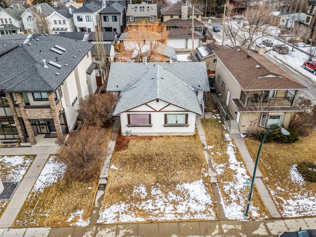 Photo of 300 &amp; 302 16A Street NW, Calgary, AB T2N 2C8 (MLS # A2282888)